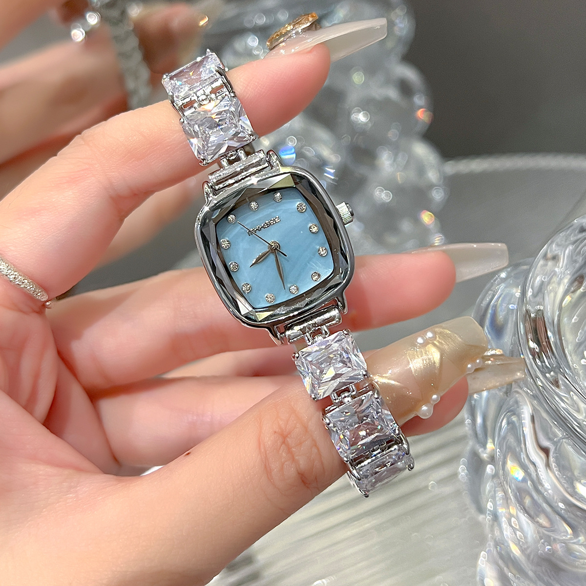 2025 reloj de mujer de gama al - Luxury Watch Square reseña y precio