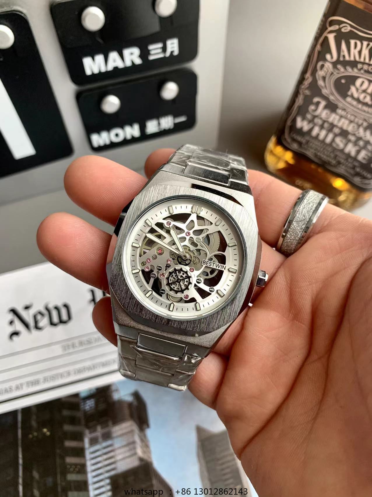 Reloj cuadrado pequeño de cuar - Luxury Watch Square reseña y precio